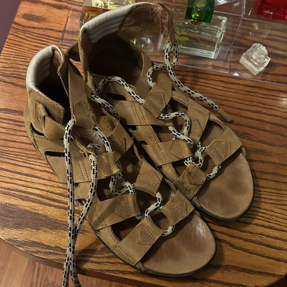 Sorel Tan Brown Lace-Up Gladiator Sandals